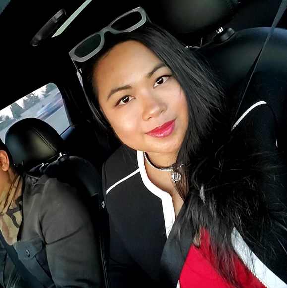 Meet your Posher, Yaya - Picture 3 of 4